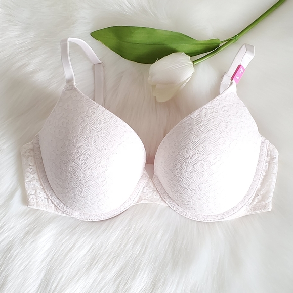 PINK Victoria's Secret Other - Size 34D 💕PINK VICTORIA'S SECRET PUSH-UP BRA